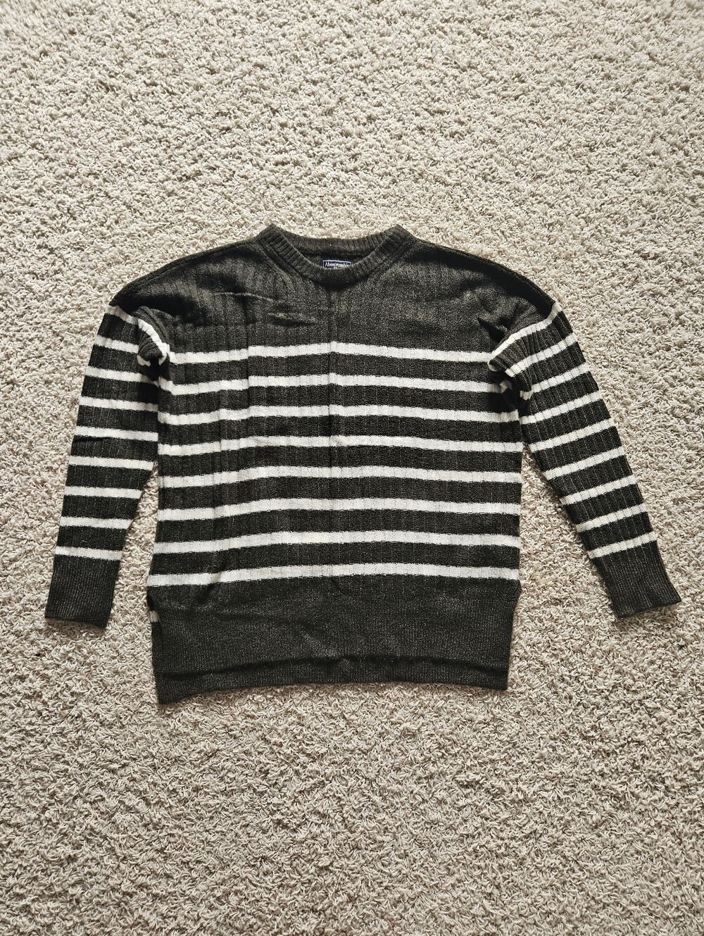 Green And White Stripped Pullover Abercrombie & Fitch Sweater Size Small